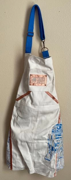 Disney Parks Star Wars Droid Depot Adult Kitchen Apron New With Tags -Disney 2bdac2c5 5cfe 504b 9145 27fc1914206b
