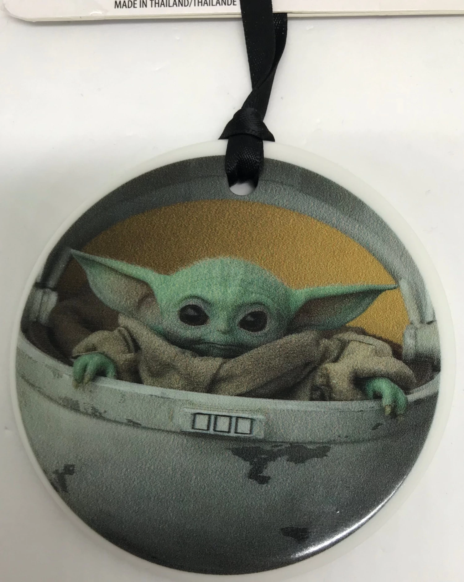 Disney Star Wars Mandalorian The Child Yoda Disc Christmas Ornament New With Tag 1 Disney Star Wars Mandalorian The Child Yoda Disc Christmas Ornament New With Tag