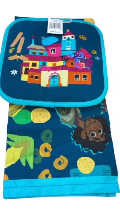 Disney EPCOT Food And Wine 2023 Encanto Familia Pot Holder And Kitchen Towel Set
