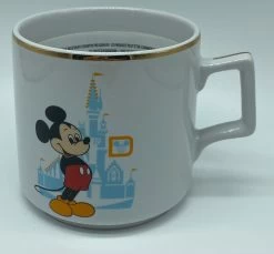 Disney Parks Walt Disney World Mickey Castle 11oz Coffee Mug New