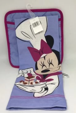 Disney Parks Food And Wine Minnie Mouse Pot Holder And Kitchen Towel Set New